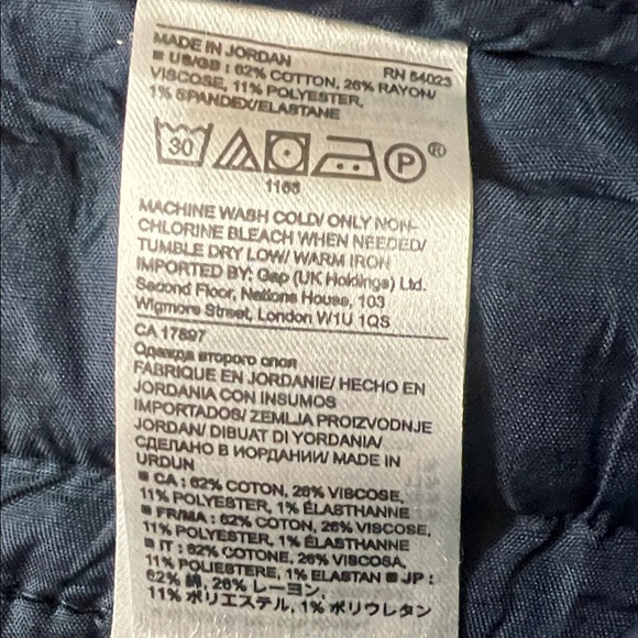 Banana Republic Navy and White Pinstripe Textured Shorts - Picture 6 of 8